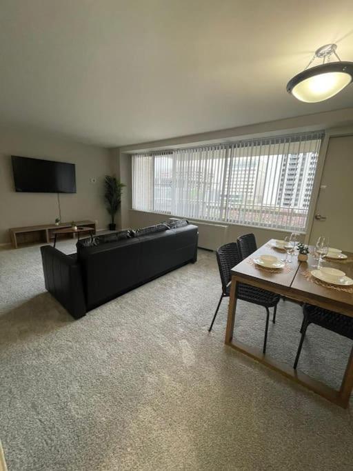 Charming Apartment At Crystal City With Amazing Amenities Арлингтон Экстерьер фото